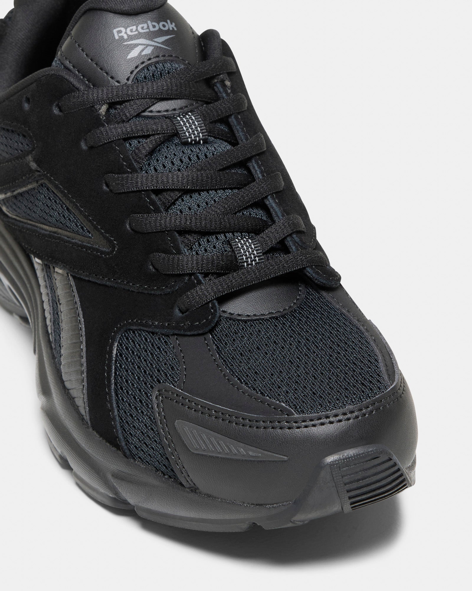 Reebok Road Prime Black/Black/Grey4
